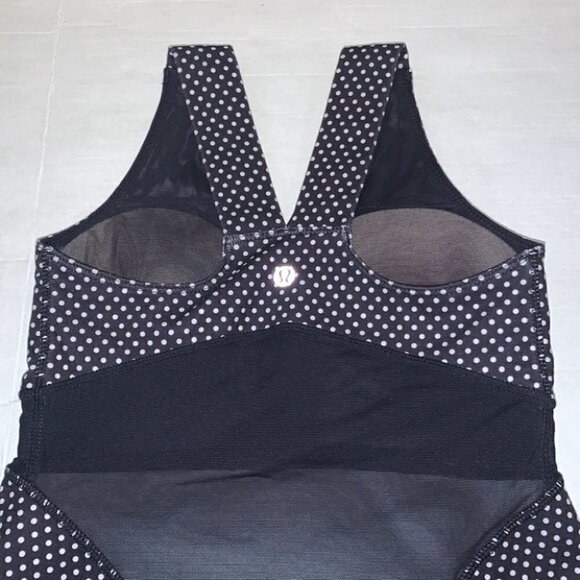 LULULEMON polka dot racer back tank top with mesh back pocket size 0 - Picture 6 of 14